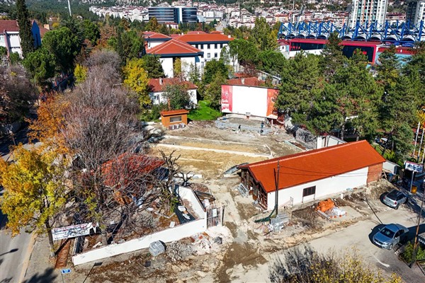 Yenişehir Açık Hava Sineması’ndaki çalışmalar devam ediyor<