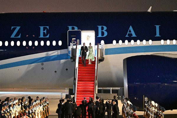 Azerbaycan Cumhurbaşkanı Aliyev Çin’e gitti<