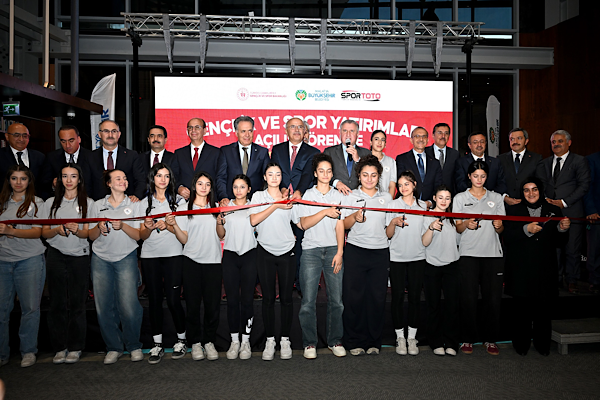 Malatya'da gençlik ve spor yatırımlarının açılışı yapıldı<