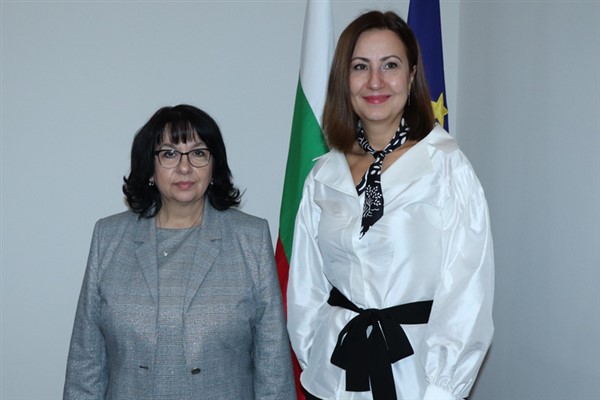 Bulgaristan Maliye Bakanı Petkova, Avrupa Sayıştayı Üyesi Ivanova ile görüştü<