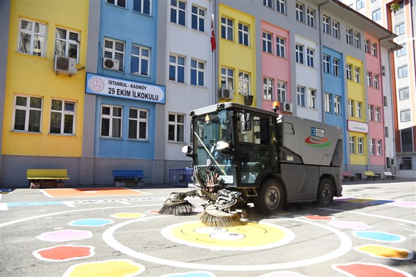 Kadıköy’de okullar yeni eğitim yılına hazırlanıyor<
