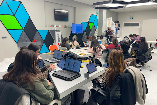 Kayseri'de “Bilimsel Basamak Eğitimi” gerçekleştirildi<