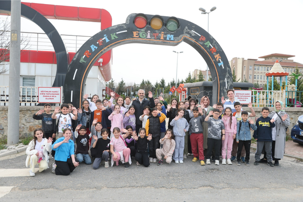 Çayırova’da öğrencilere trafik bilinci eğitimi düzenlendi<