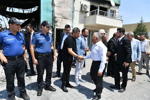 Başkan Büyükkılıç, sanayiciler ve iş dünyasıyla görüştü<