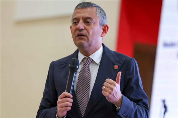 CHP Genel Başkanı Özel, Soma'da sempozyuma katıldı