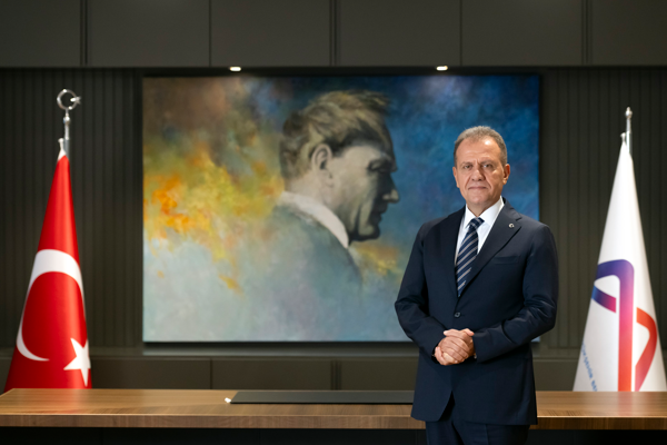 Seçer, Mersin'in düşman işgalinden kurtuluşunun yıl dönümünü kutladı