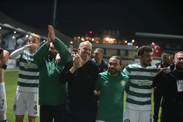 Bursaspor, 1. Lig’de liderliğini sürdürüyor<