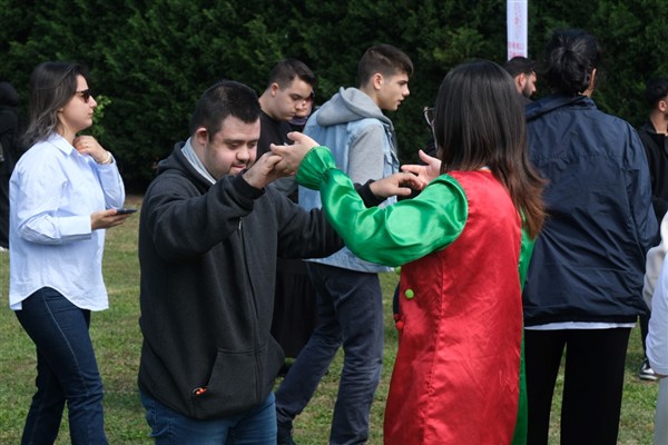 Sapanca’da “Engelsiz Adımlar Şenliği” düzenlendi <