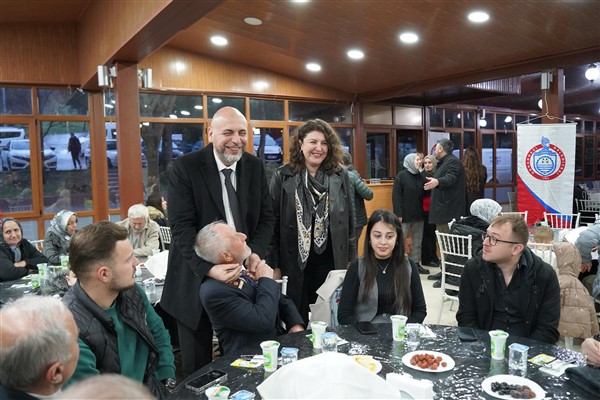 Başkan  Aydın, şehit aileleri ve gazilerle iftar programında buluştu<