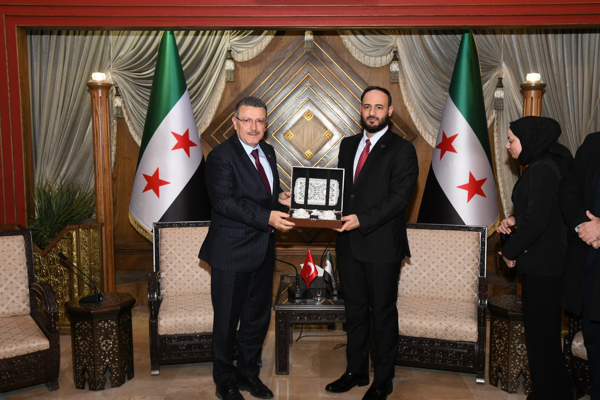 Trabzon heyetinden, Halep Valisi Garib’e ziyaret<