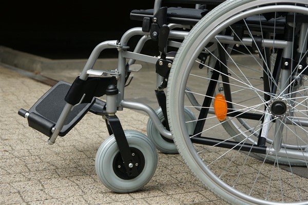 Kara Kuvvetleri Komutanlığı, 48 adet tekerlekli sandalyeyi ihtiyaç sahiplerine teslim etti