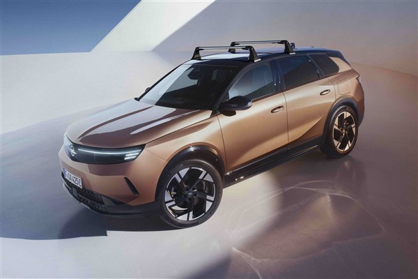 Opel Grandland, her ihtiyaca yönelik çözümler sunuyor<