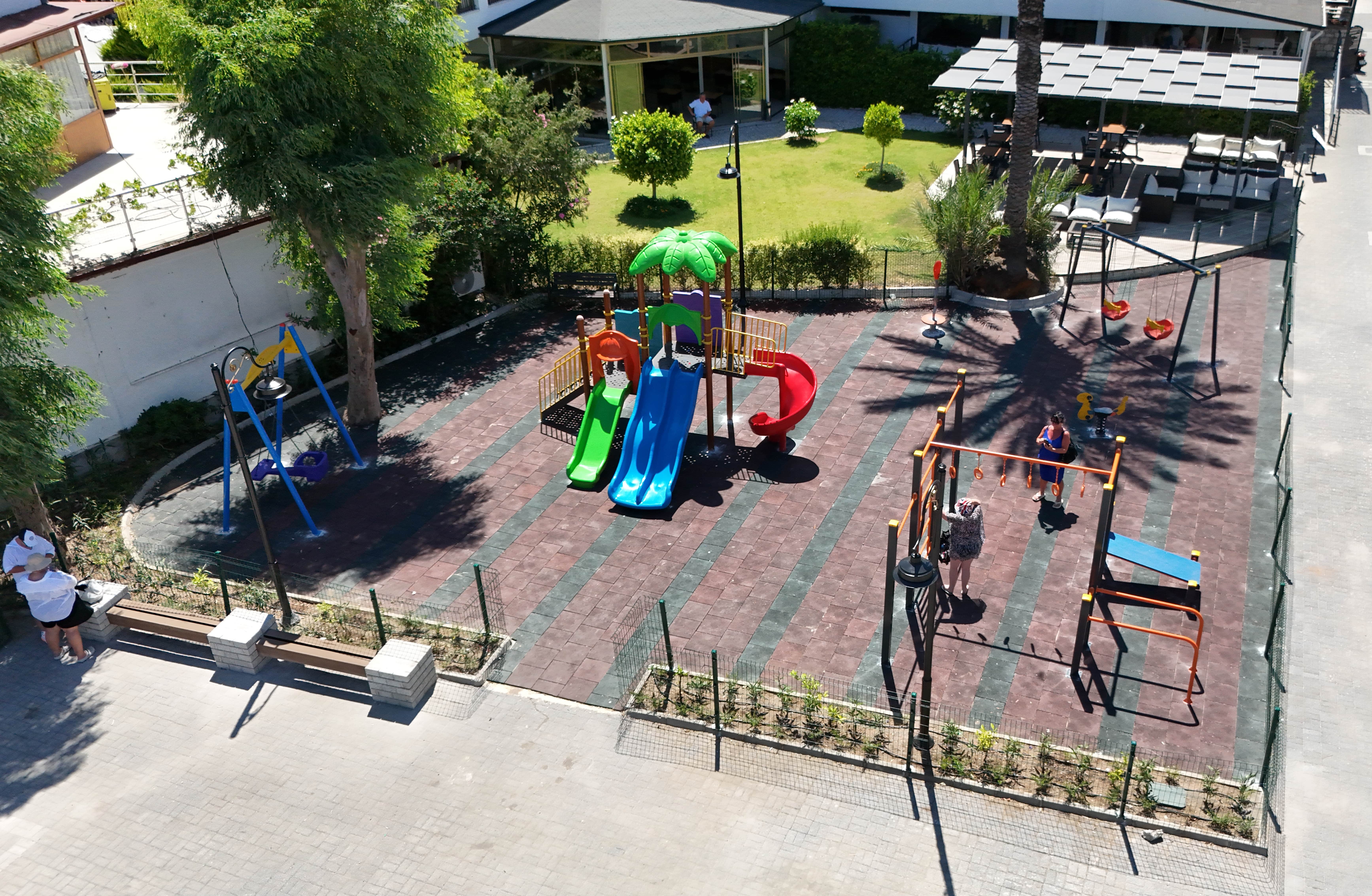 Marmaris Belediyesi, Turunç’ta park alanını genişletti<