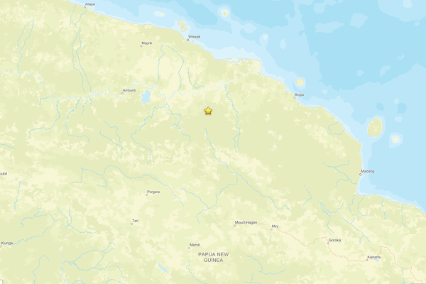 Papua Yeni Gine’de deprem<