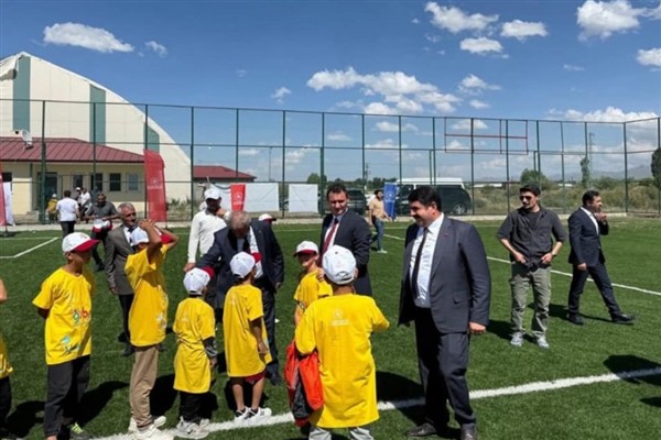 Köprüköy’de yaz spor okulları başladı<
