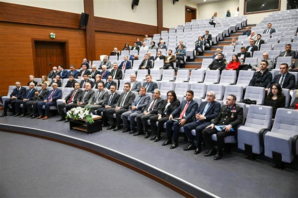 Kocaeli’nde Bağımlılıkla Mücadele İl Koordinasyon Kurulu Toplantısı yapıldı<