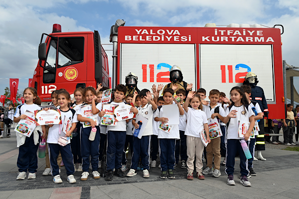 Yalova’da Küçük İtfaiyeciler etkinliği 