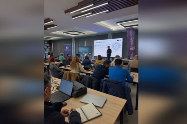 Bilişim Akademisi'nde öğretmenlere yönelik siber güvenlik eğitimi düzenlendi<