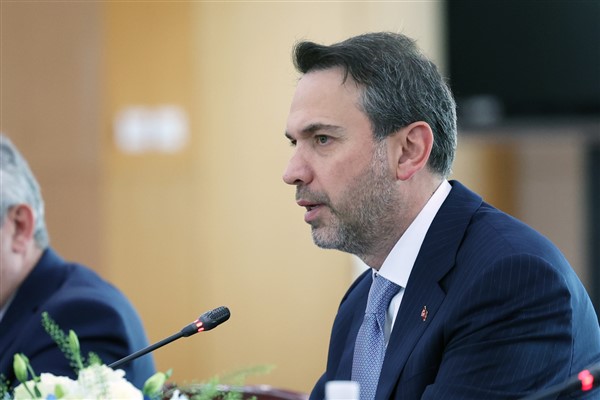 Bakan Bayraktar, Azerbaycanlı mevkidaşı Şahbazov ile görüştü