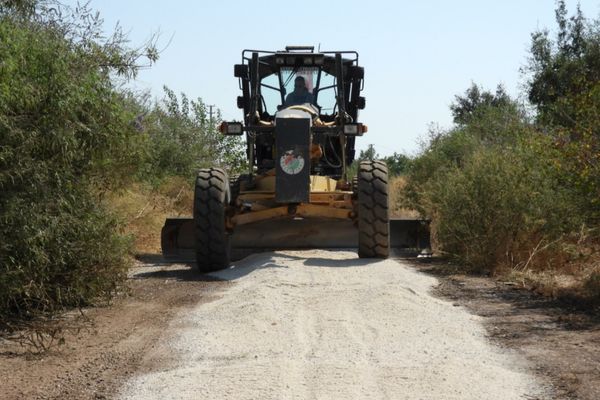Kepez Başköy’de 2 bin 100 metrelik yol asfalta hazırlanıyor