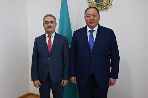 Azerbaycan'ın Kazakistan Büyükelçisi Askerov, güven mektubunu sundu<