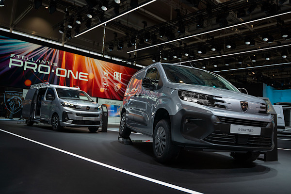 Stellantis Pro One IAA Hannover’de mobilitenin geleceğini şekillendiriyor!<