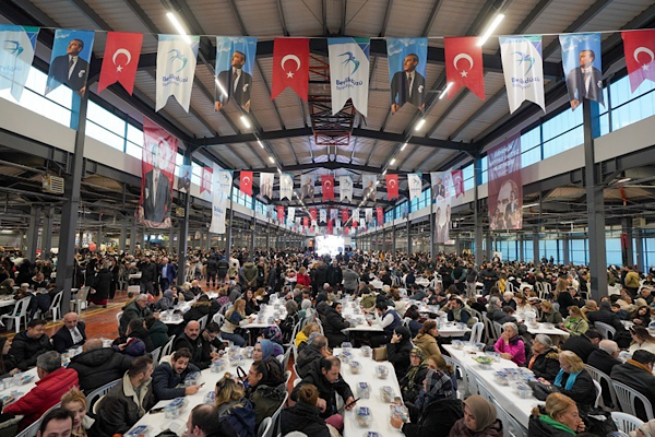 Beylikdüzü’nde 11. Geleneksel Hayırlı İftar Sofrası kuruldu<