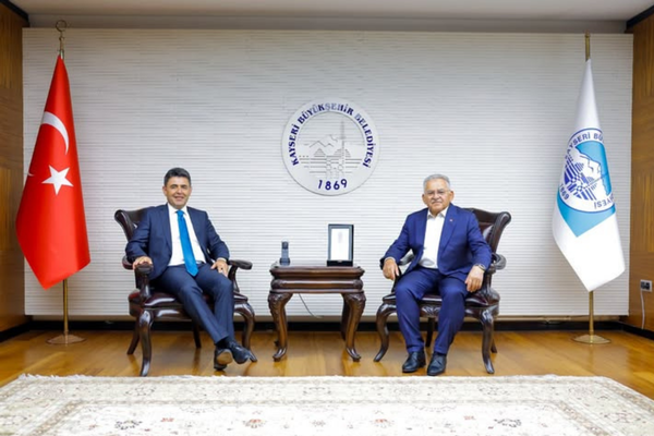 Ulaştırma ve Altyapı Bakan Yardımcısı Boyraz’dan Başkan Büyükkılıç’a ziyaret