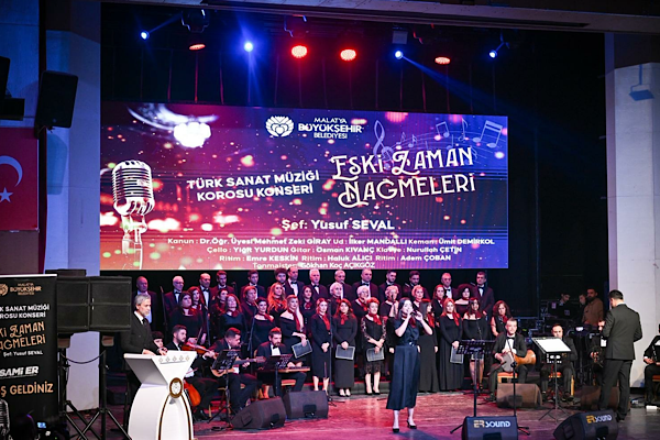 Malatya’da ‘Eski Zaman Nağmeleri’ konseri düzenlendi