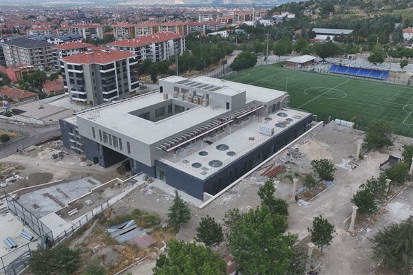 Isparta Engelsiz Gençlik ve Yaşam Merkezi inşaatında çalışmalar sürdürülüyor<