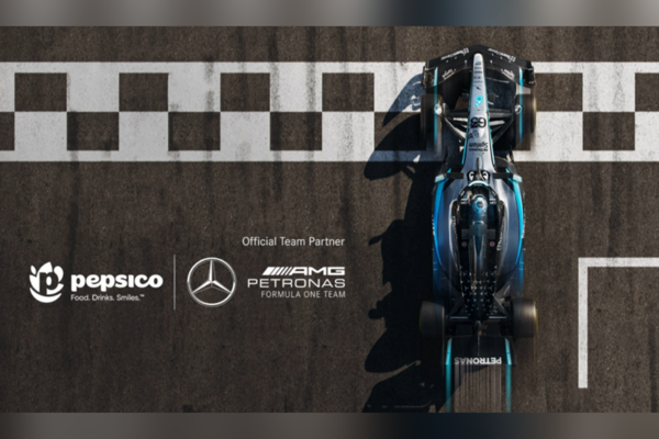 PepsiCo, 2026 yılı için Mercedes-AMG PETRONAS F1 Takımı ile küresel ortaklığını duyurdu<