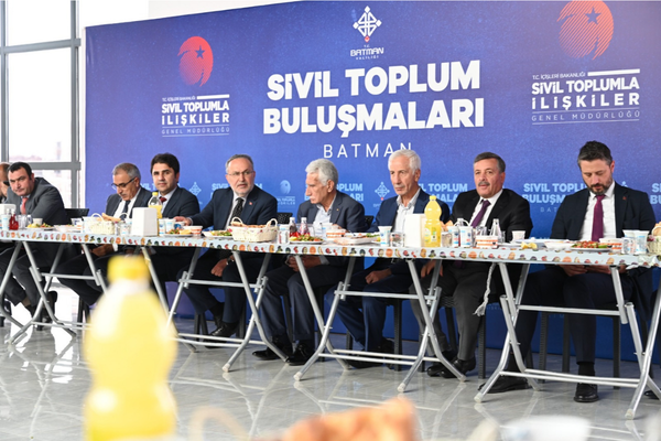 Batman’da 15 Temmuz Derneği’nden şehit aileleri ve gazilerle buluşma<