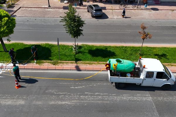 Kayseri’de yeşil alanlarda hastalık ve zararlılara karşı etkin mücadele<