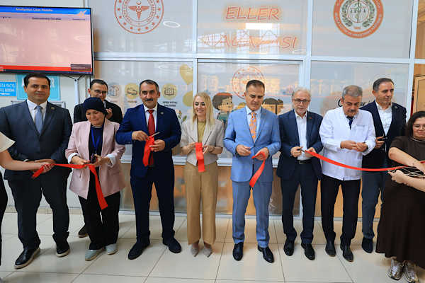 Muğla Eğitim ve Araştırma Hastanesi’nde “Minik Eller Mağazası” açıldı<