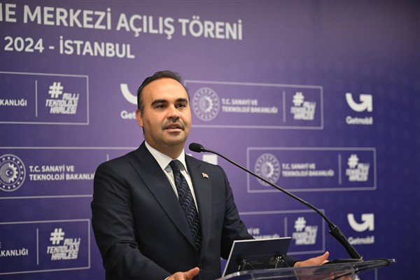 Bakan Kacır: Sanayicilerimizin yanında olmayı sürdüreceğiz