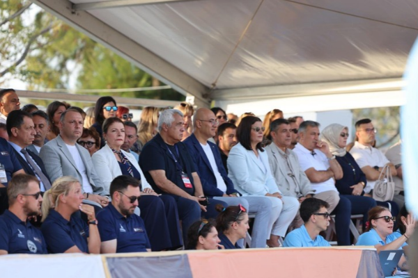 Hollanda ve Avusturya U18 Avrupa Plaj Voleybolu şampiyonu oldu<