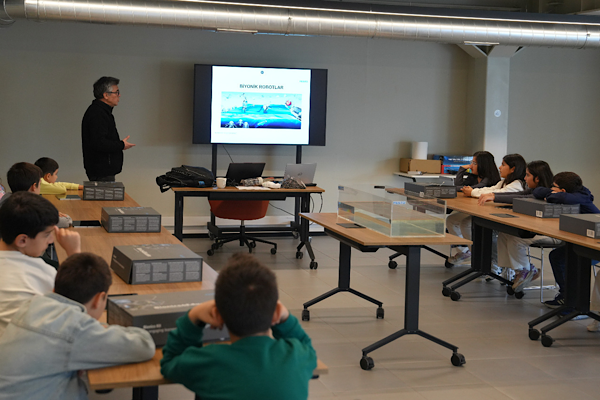 Kartal’da Makina Hangar’da “Maker Atölyeleri” başladı