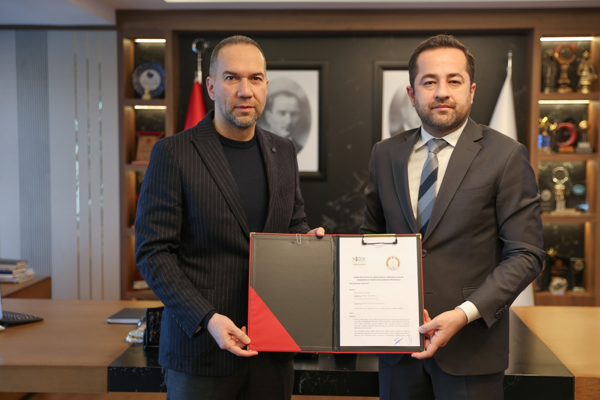 Niğde Belediyesi'nde kadınlara ücretsiz hukuki danışmanlık dönemi başladı<