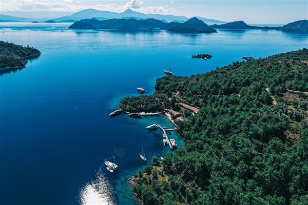 MIORI by the Sea, Göcek’te Riva Lounge açılış etkinliği ile Ege’nin ruhunu yaşattı<
