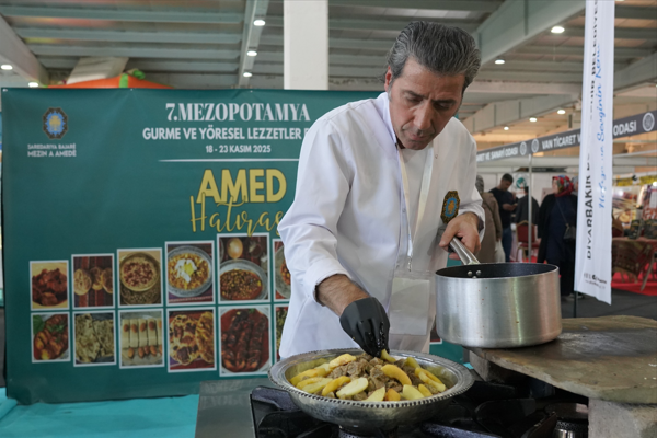 Büyükşehir'den fuarda katılımcılara lezzet ikramı<