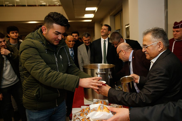 Başkan Büyükkılıç: Sosyal hizmet, belediyeciliğin vicdanıdır<