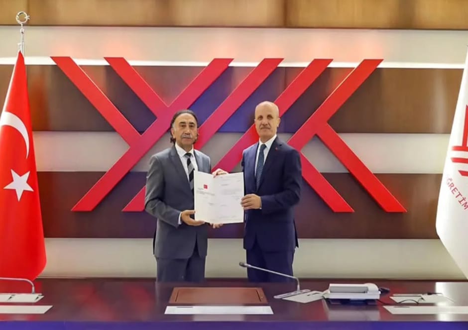 Prof. Dr. Musa Gençcelep, rektörlük mazbatasını YÖK’te düzenlenen törenle aldı<