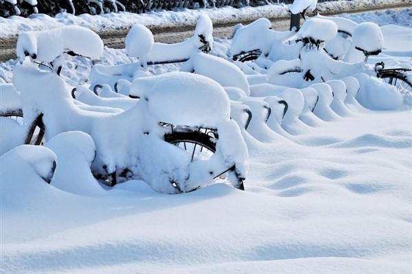 Ağrı'da olumsuz hava koşulları nedeniyle eğitime bir gün ara verildi