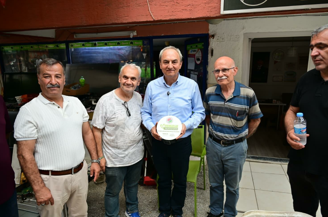 Kocagöz, ‘Temizlik Kirletmemektir’ kampanyasını esnafa anlattı<