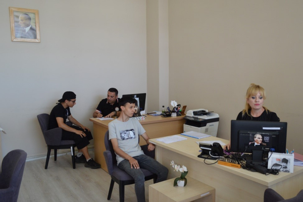 Konyaaltı kariyer ofisi vatandaşlarla buluştu<