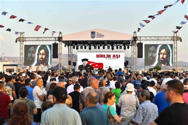 Başkentliler, “Birlik Aşı Aşure” etkinliğinde buluştu<