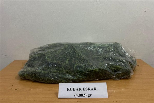 Tunceli’de 4 kilo 882 gram uyuşturucu ele geçirildi<