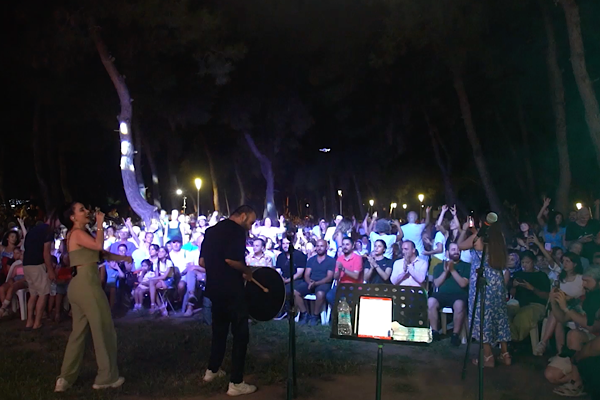 A Milli Kadın Voleybol Takımı’nın final maçı HayatPark’ta izlendi<