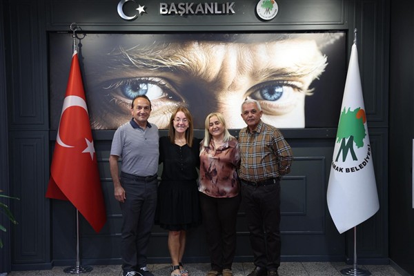 Şahin: Bir Türk’ün Amerika’da belediye başkanı olması gurur verici<