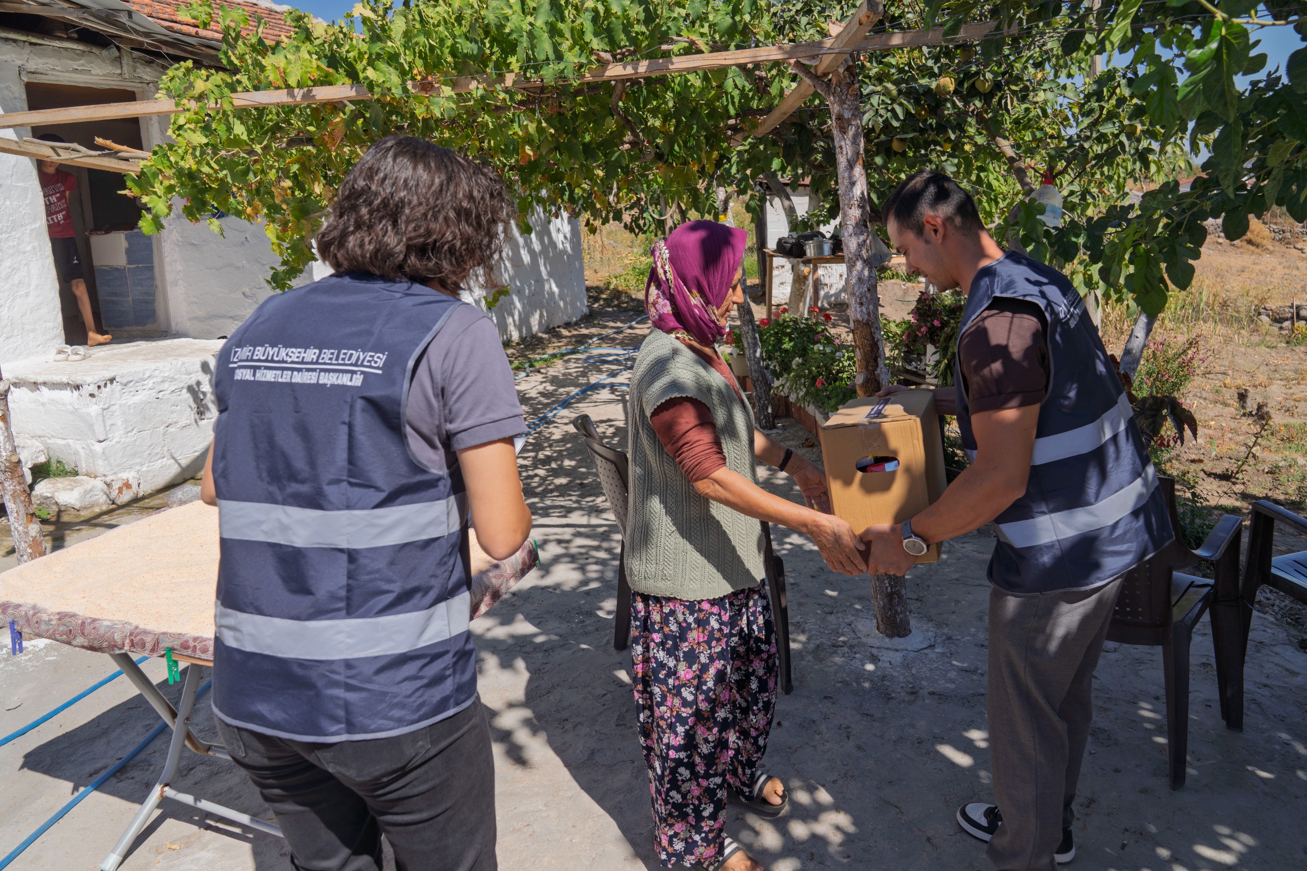 İzmir’de sosyal destek için kırsalda saha taraması başlatıldı<